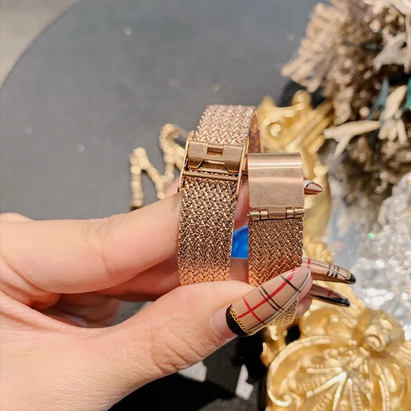 Shining Dial Mesh Strap Women's Wristwatch