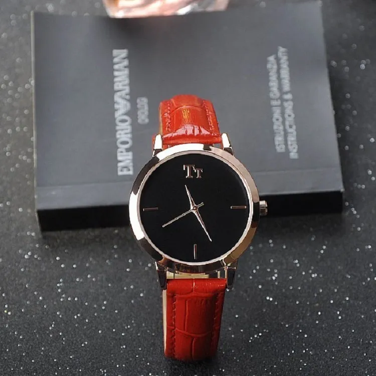 Simple Round Dial Leather Strap Women's Watch