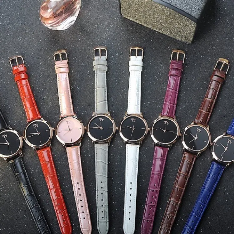 Simple Round Dial Leather Strap Women's Watch