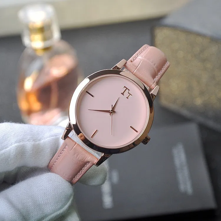 Simple Round Dial Leather Strap Women's Watch
