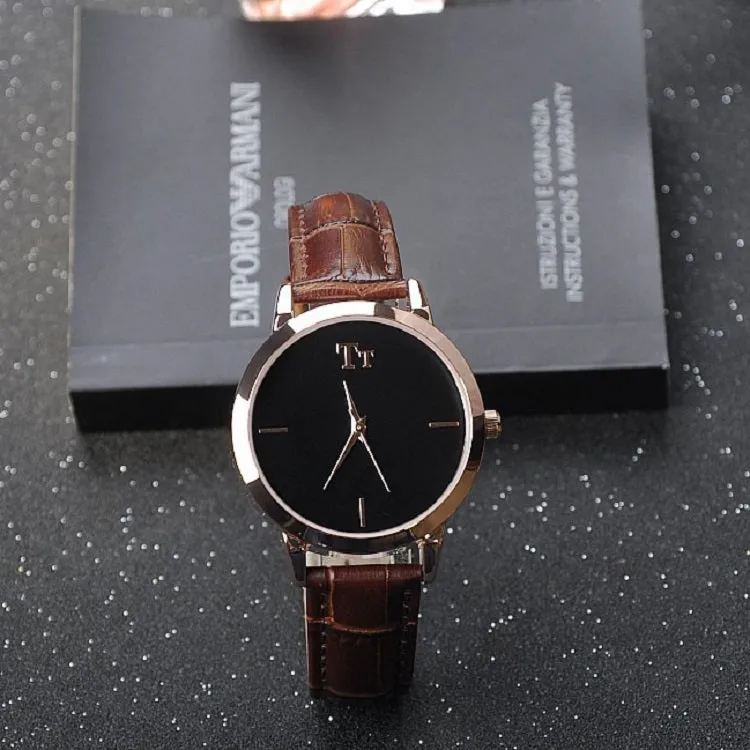Simple Round Dial Leather Strap Women's Watch