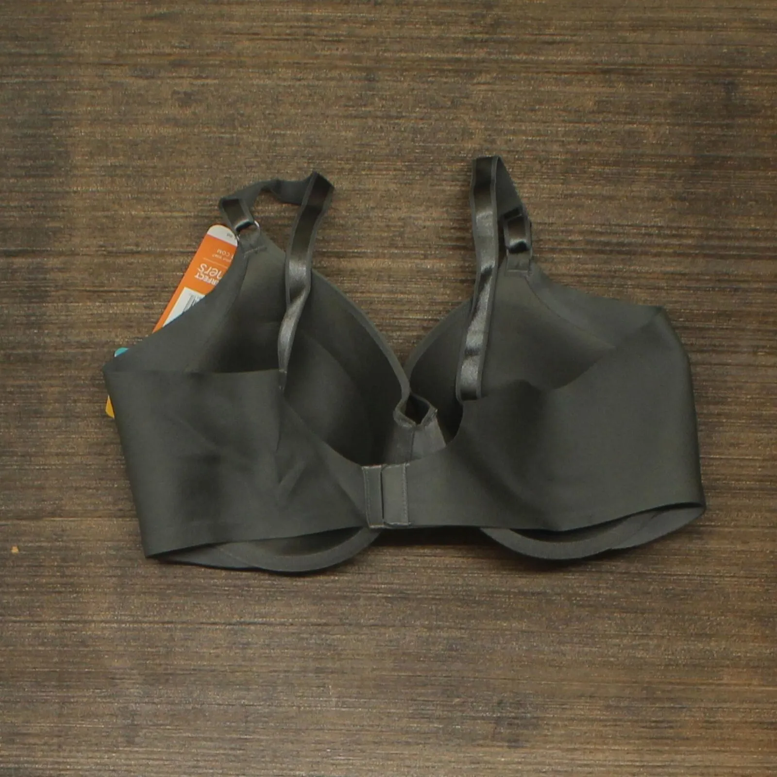 Simply Perfect by Warner's Women's Underarm Smoothing Underwire Bra. TA4356