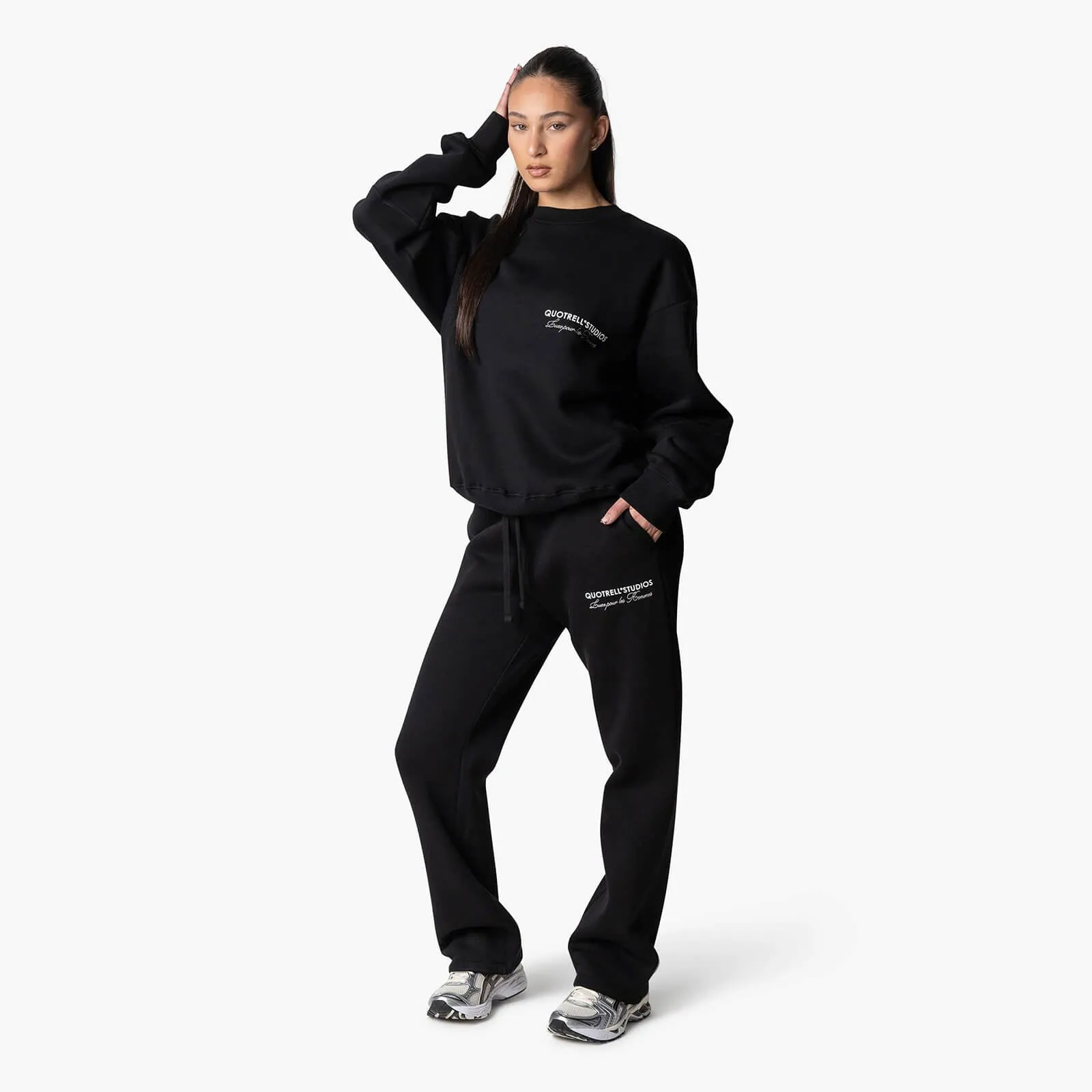 STUDIOS CREWNECK | BLACK/WHITE