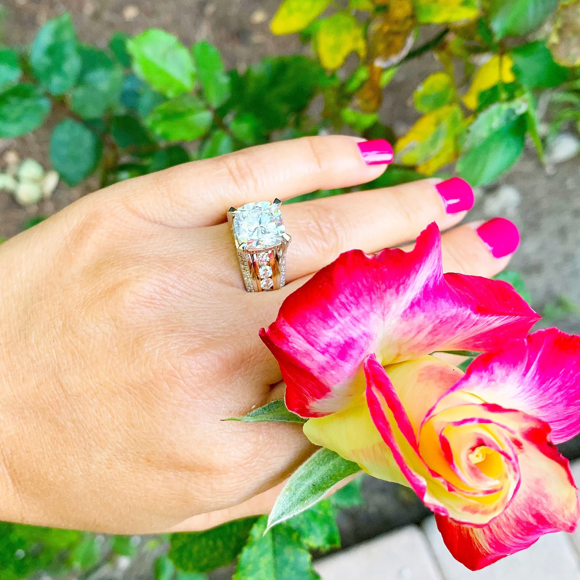STUNNING 6.50CT Women's 14k solid white and rose gold cushion cut moissanite and natural round cut diamond engagement ring