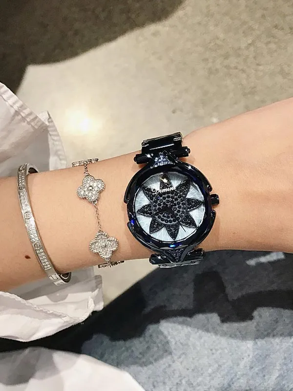 Sunflower Pattern Stainless Steel Women's Watch