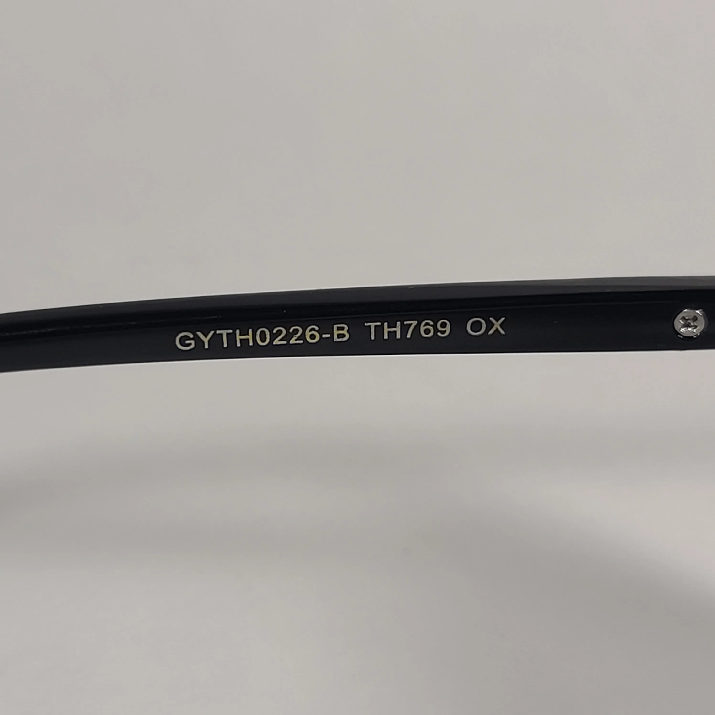 Tahari Cat Eye Square Sunglasses Shiny Black Frame Gray Smoke Gradient Lens TH769 OX