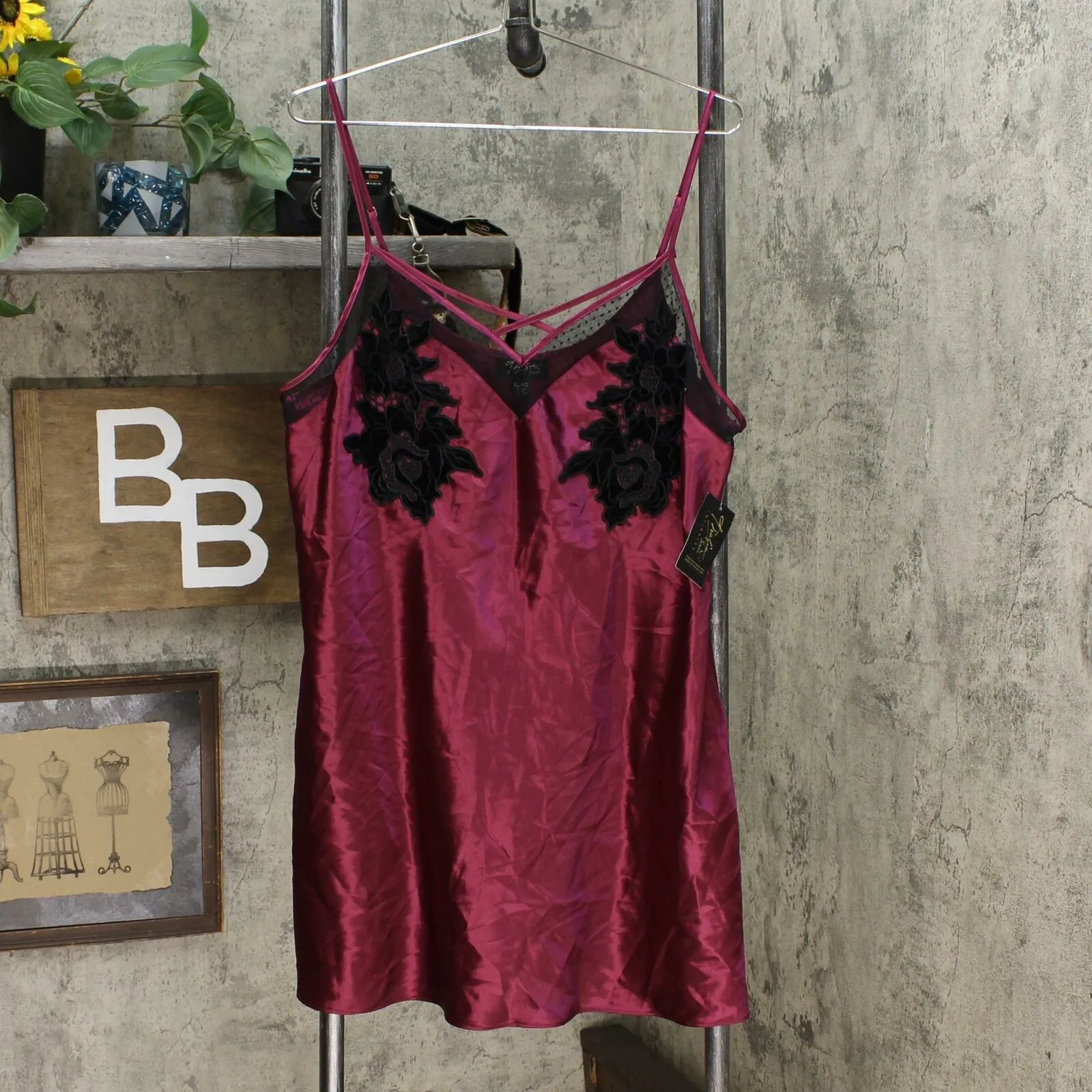 Thalia Sodi Women's Velvet Applique Chemise Nightgown