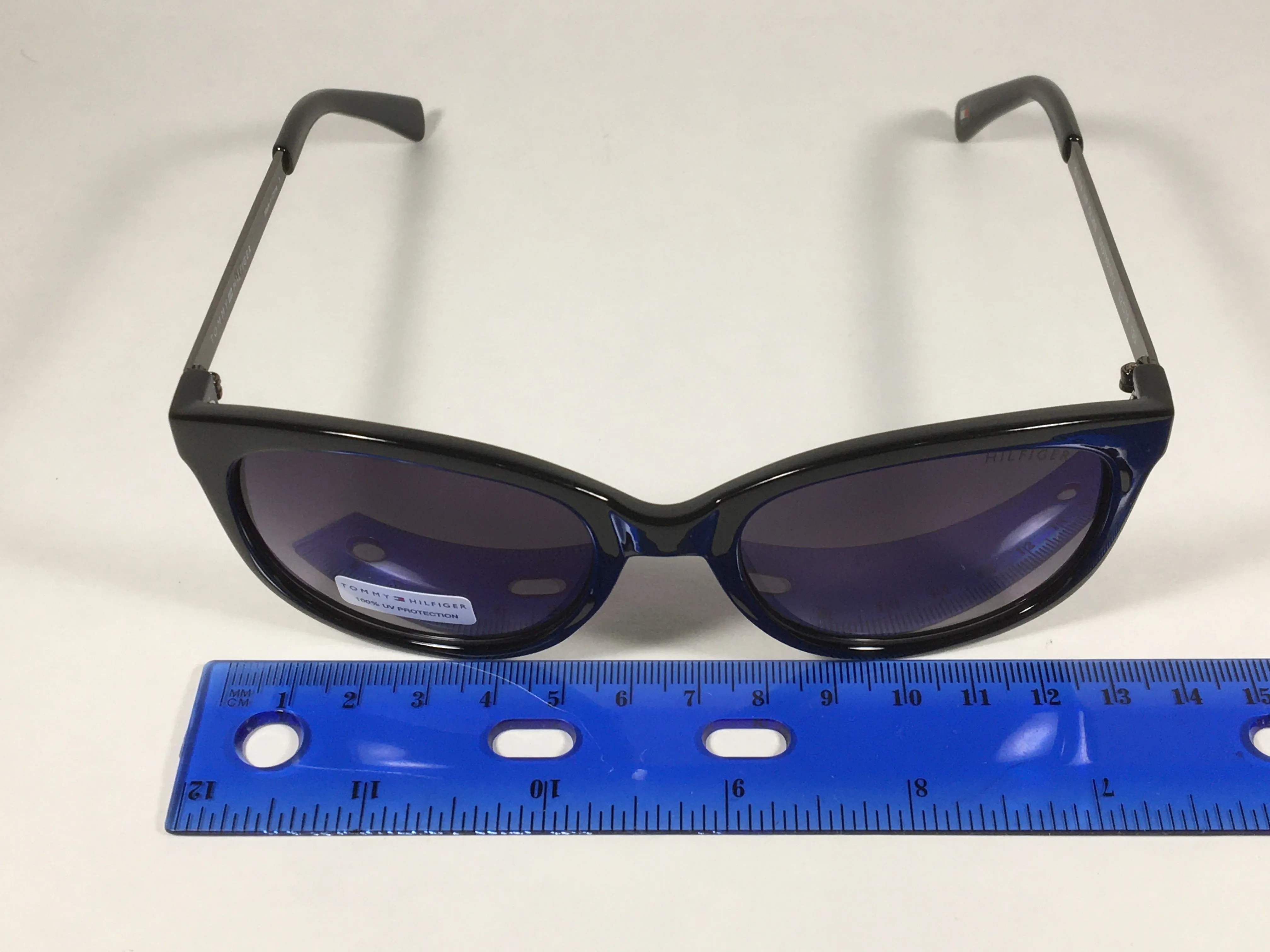 Tommy Hilfiger Olivia Square Sunglasses Shiny Black and Gunmetal Gray Frame Gray Gradient Lens OLIVIA WP OL269