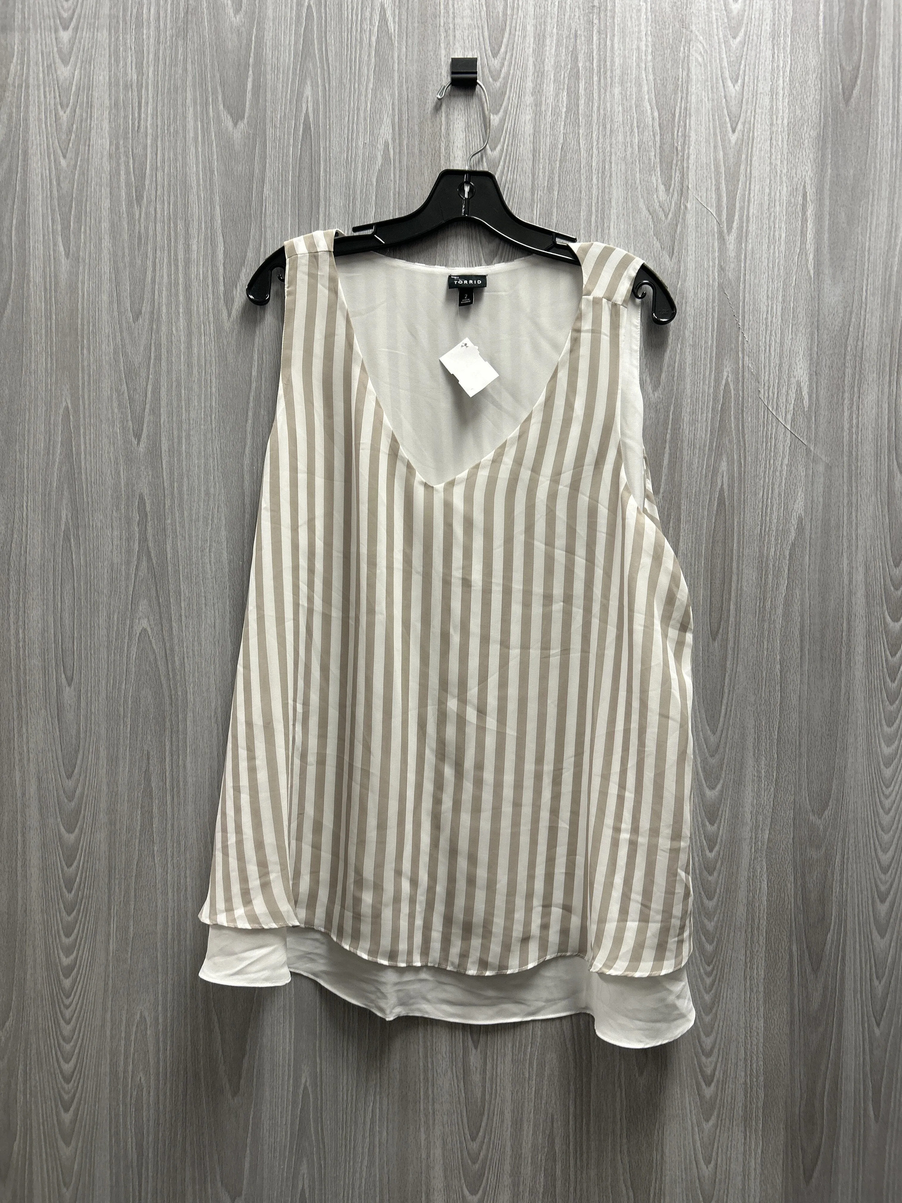 Top Sleeveless By Torrid  Size: 2x