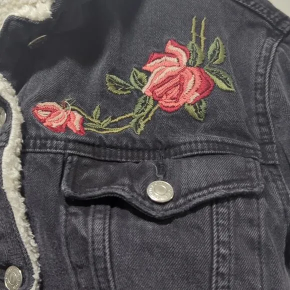 Topshop Moto Black Denim Jacket Sherpa Lined Embroidered Roses Women's Size 6