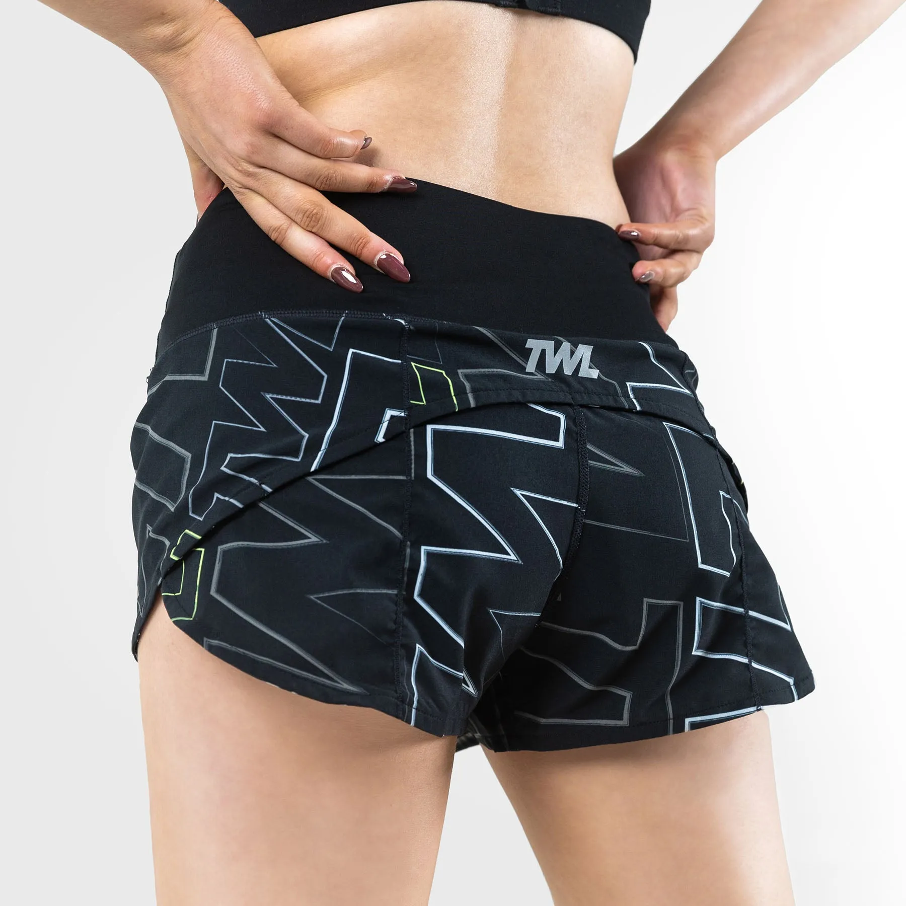 TWL - WOMEN'S MOTION SHORTS - SKETCH