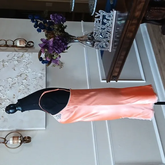 Victoria's Secret Super Sexy Satin Slip Nightie. Size S