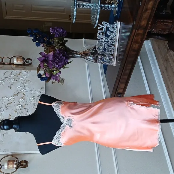 Victoria's Secret Super Sexy Satin Slip Nightie. Size S