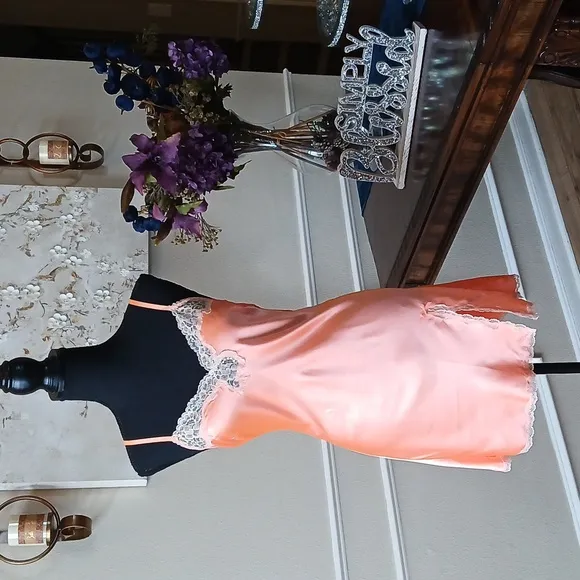 Victoria's Secret Super Sexy Satin Slip Nightie. Size S