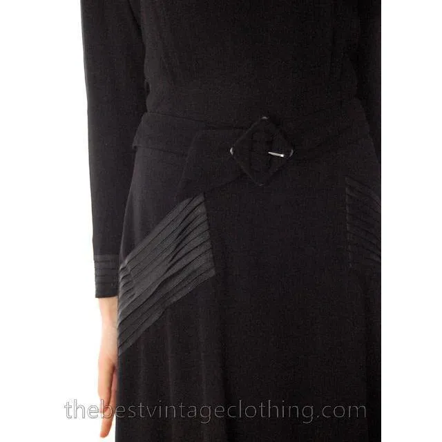 Vintage Late 1930s  Rayon Knit  Dress Black Pocket Details 36 Bust