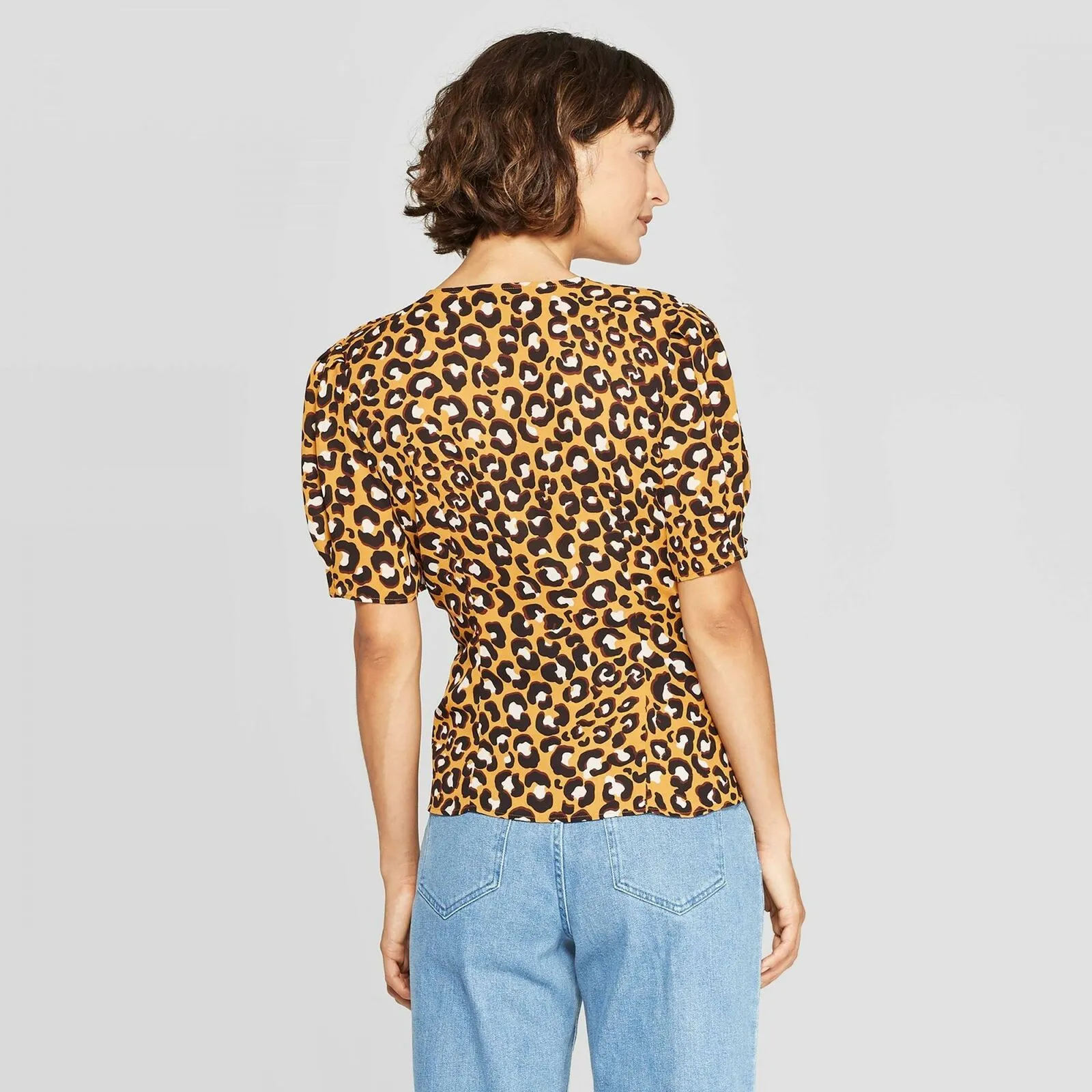Who What Wear Leopard Print Short Sleeve Deep V-Neck Wrap Top