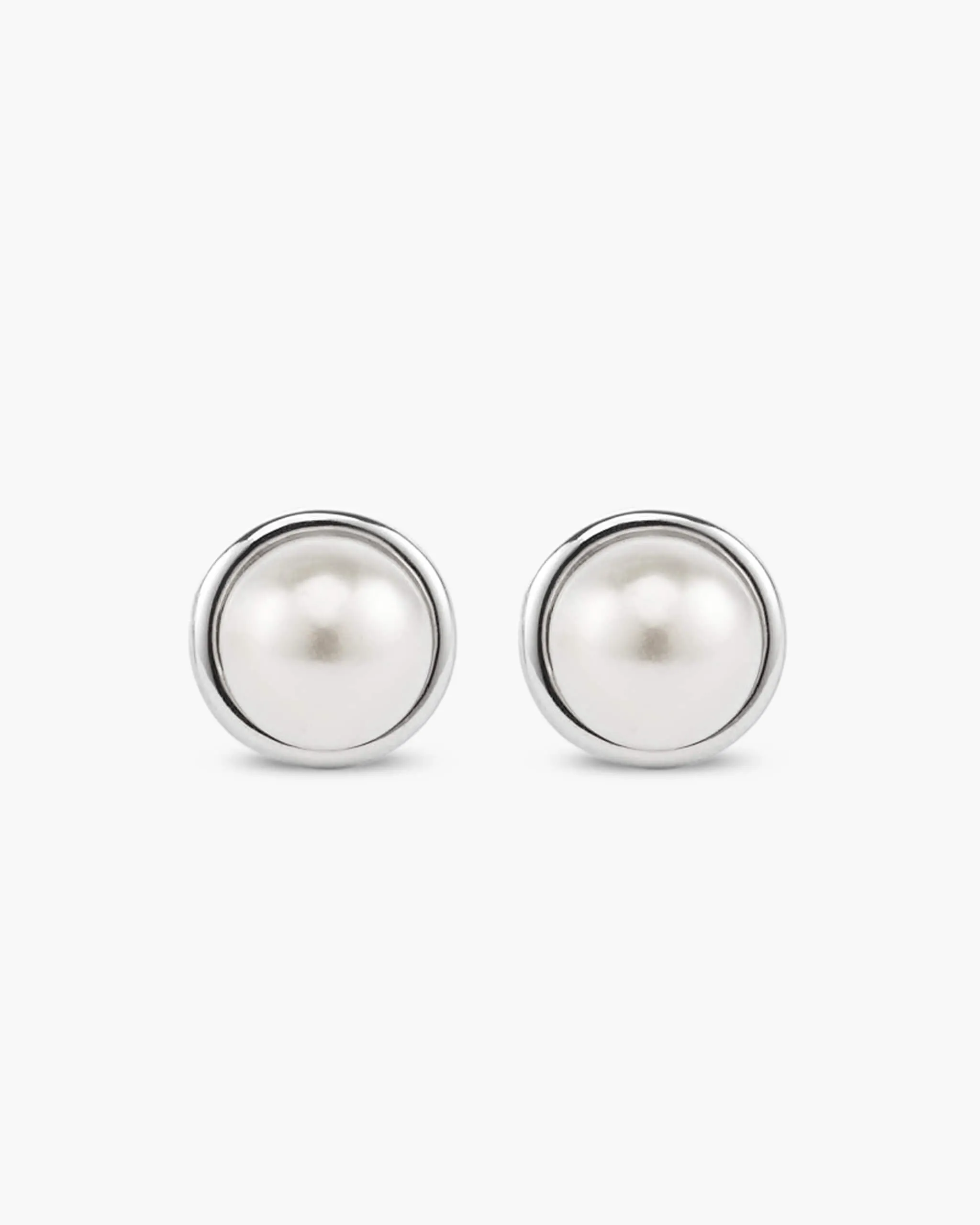 Women's Bezeled Pearl Stud Earrings - Silver