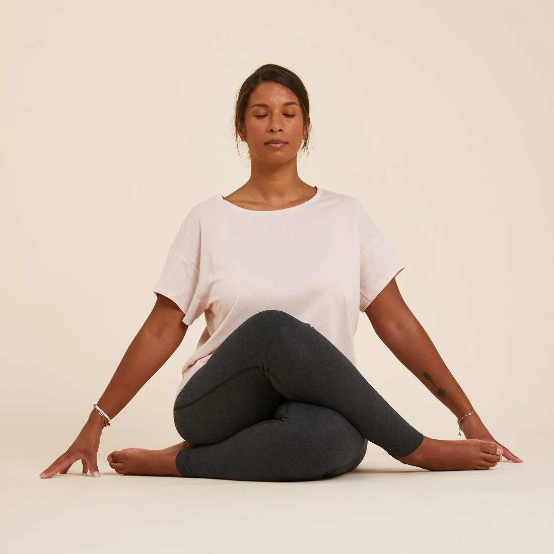Women's Gentle Yoga T-Shirt - Pale