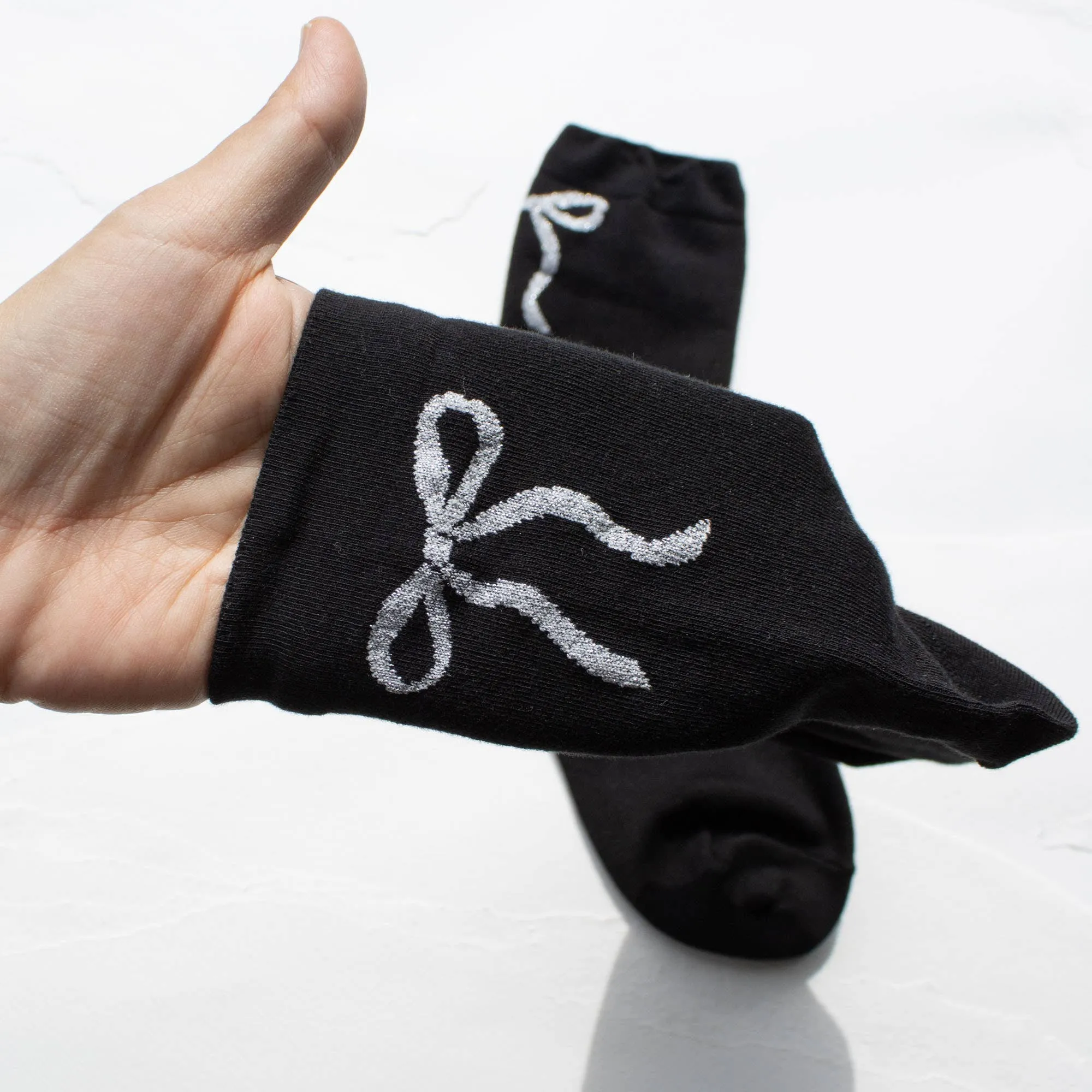 Women's Holiday Ribbon Bow Casual Socks: Black