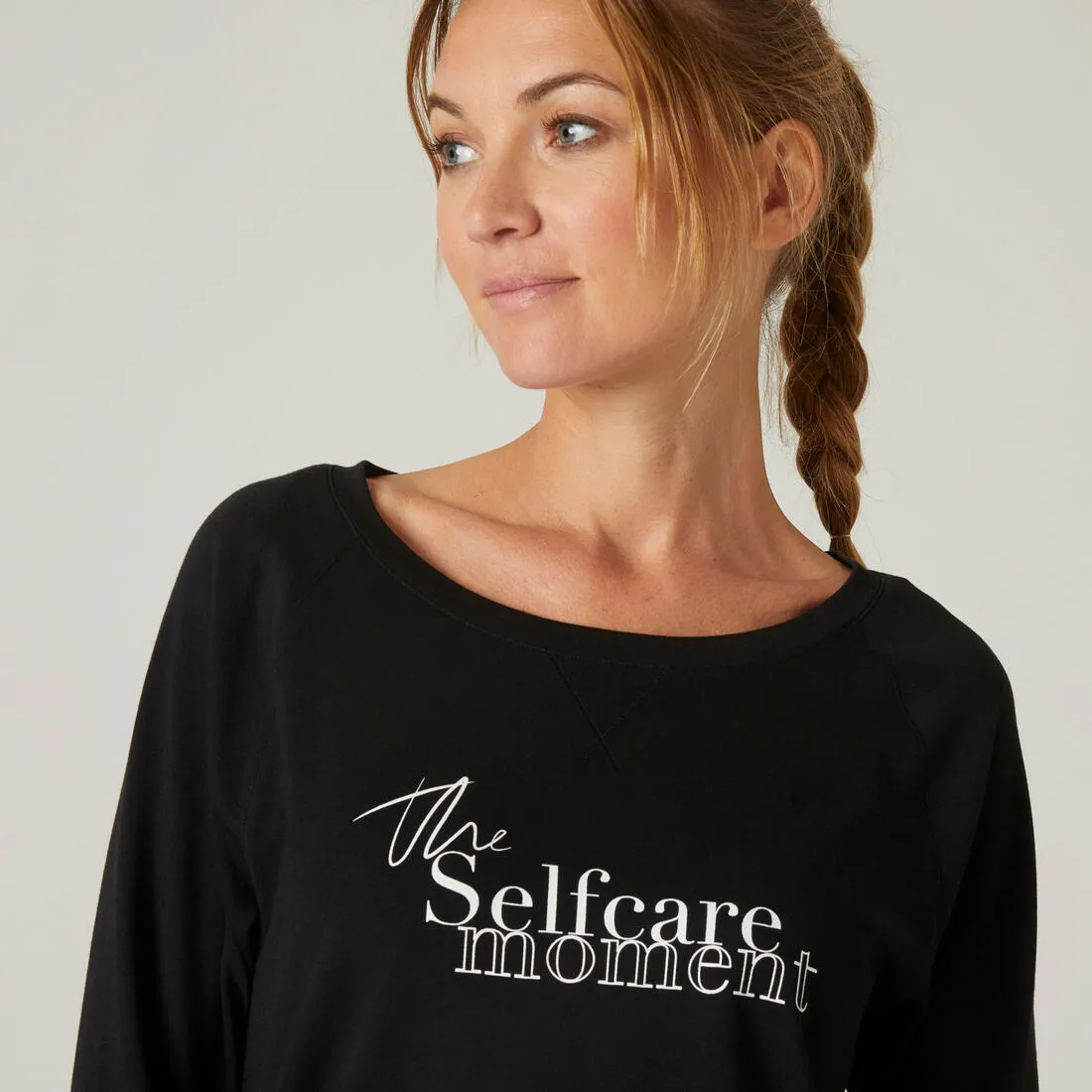 Women's Long-Sleeved Straight-Cut Crew Neck Synthetic Fitness T-Shirt 500 - Black