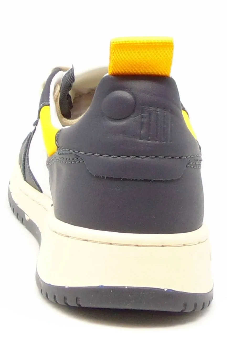 Women's Oncept Phoenix Sneaker