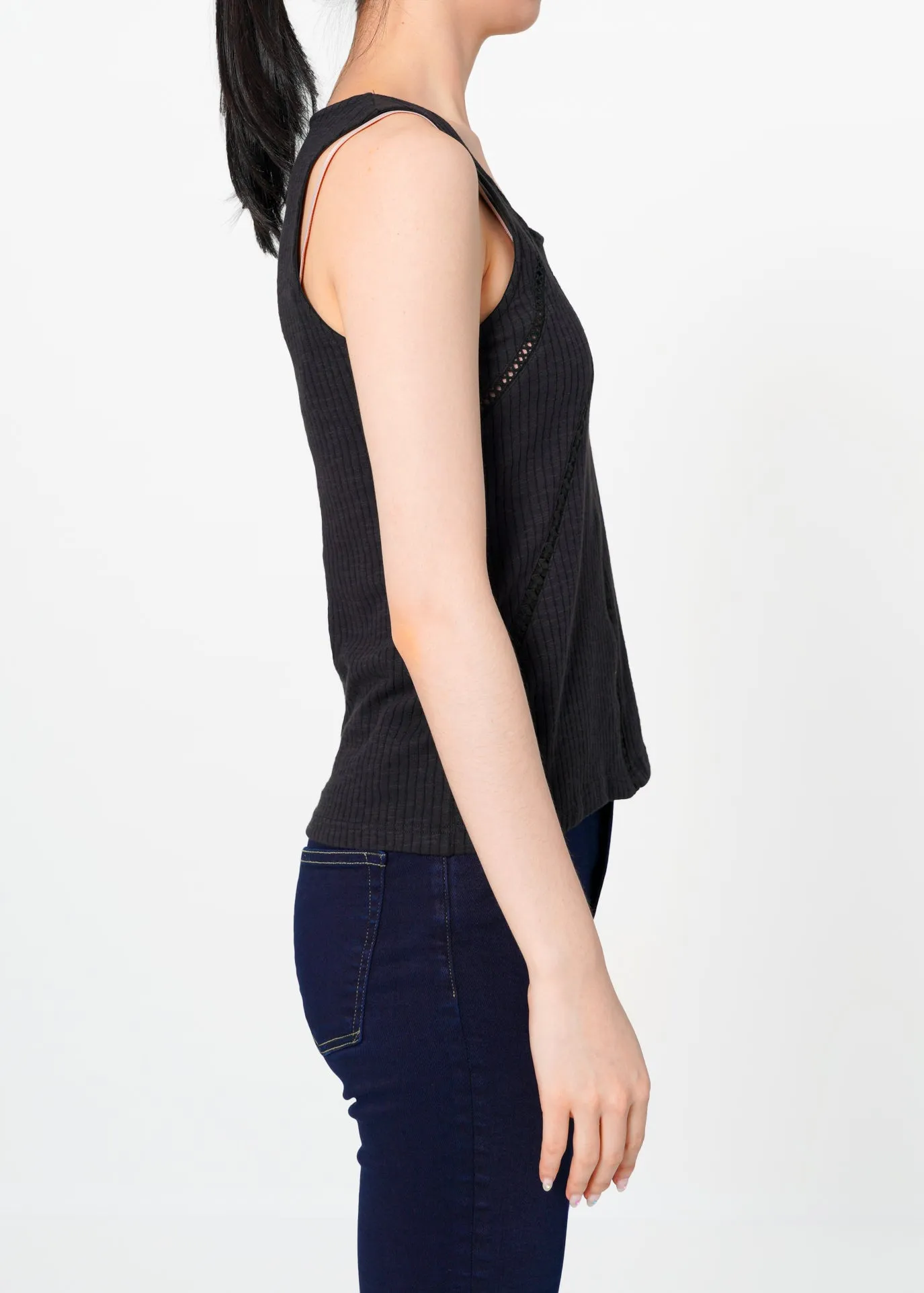 Women's Sleeveless Front Detail Top