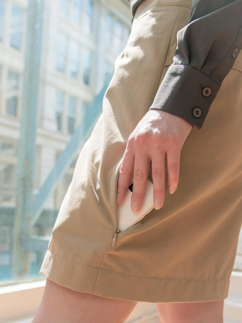 Women's Travel Wrap Skirt: Secure Pockets For Your Travels